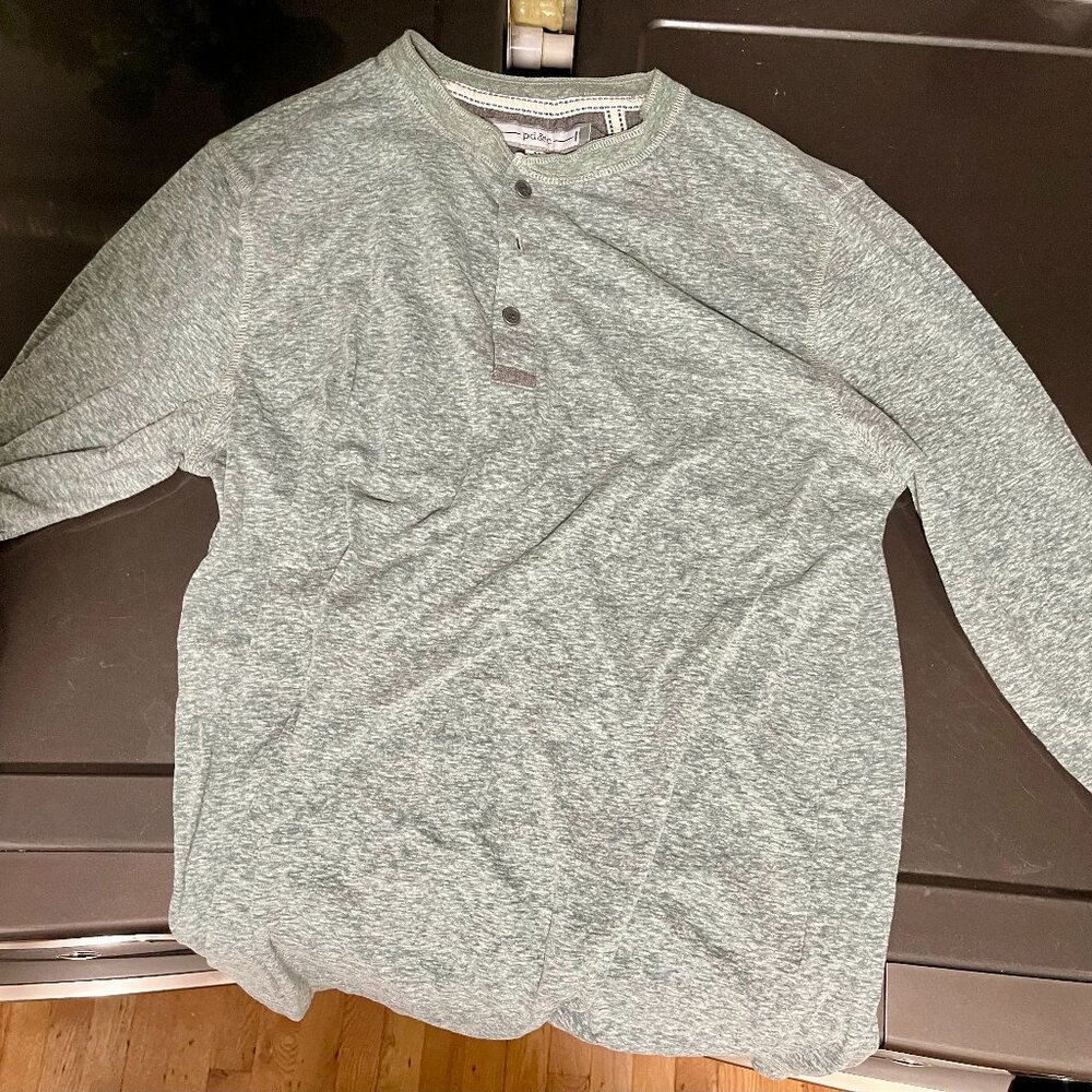 PDC PD&C Mens Green Henley Shirt Size Medium Long Sleeve